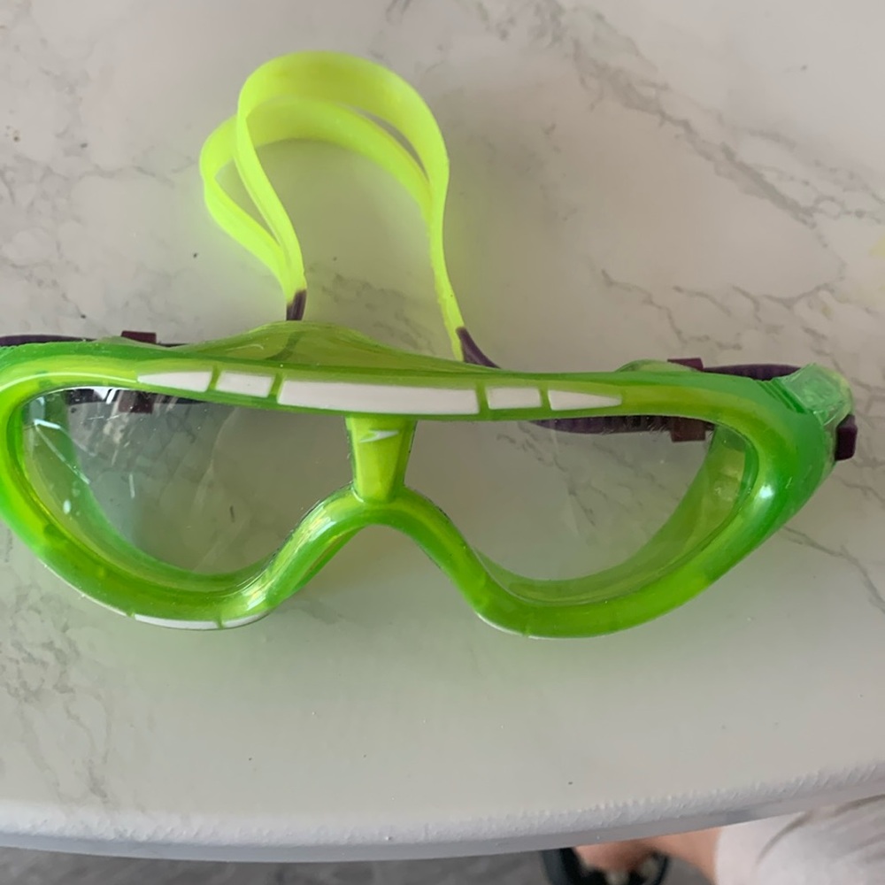 Water goggles